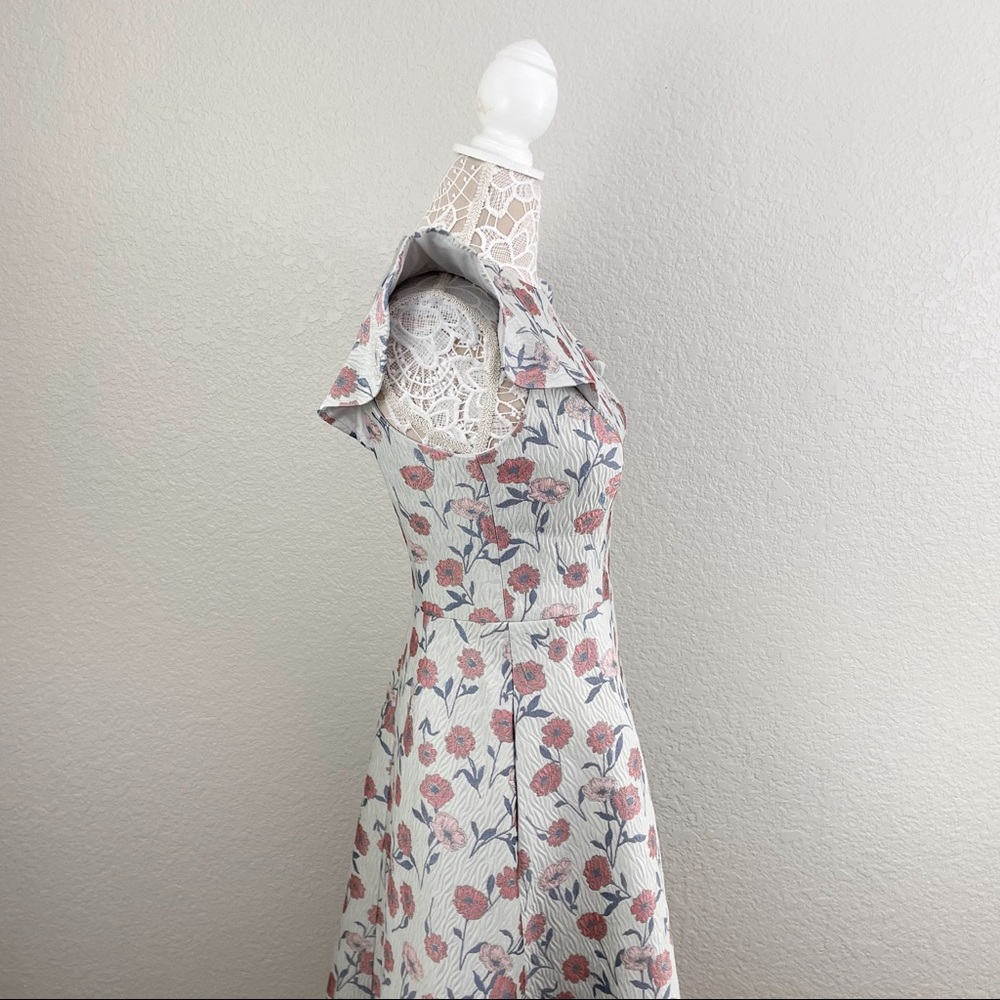 Gal Meets Glam Lola Dancing Daisy Jacquard Dress - Picture 9 of 15